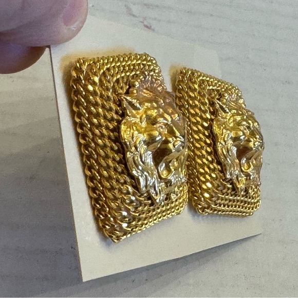 Vintage Lion Head RARE Square Shape Clip On Earrings Large Chunky Gold Tone - Picture 3 of 16